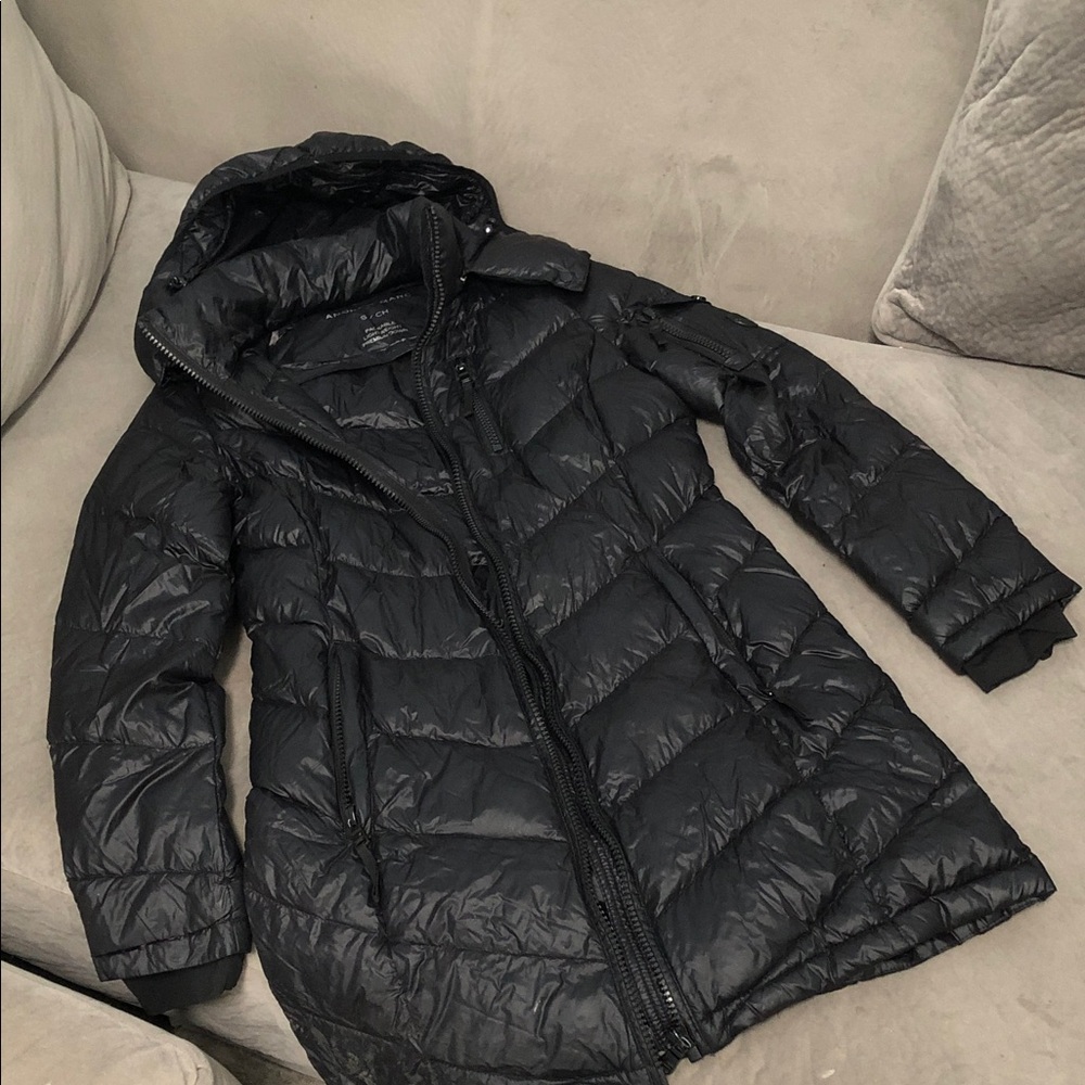 Women's Black Puffer Jacket size small